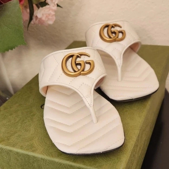 Gucci Women's Cream Leather Chevron Marmot Sandals